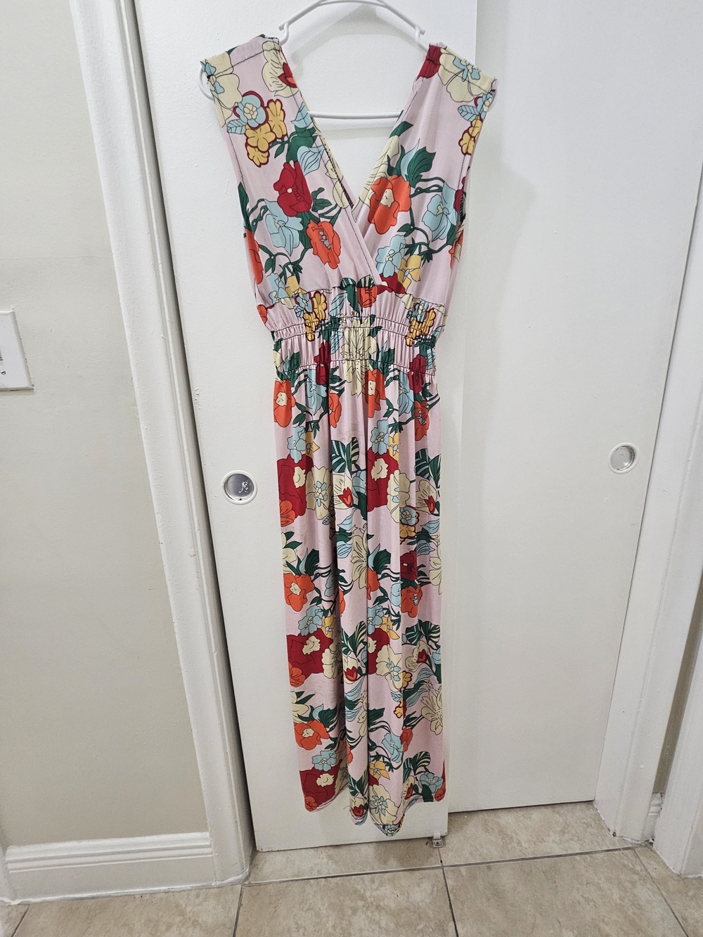 Floral Pink V-Neck Sleeveless Maxi Dress #floral #summer